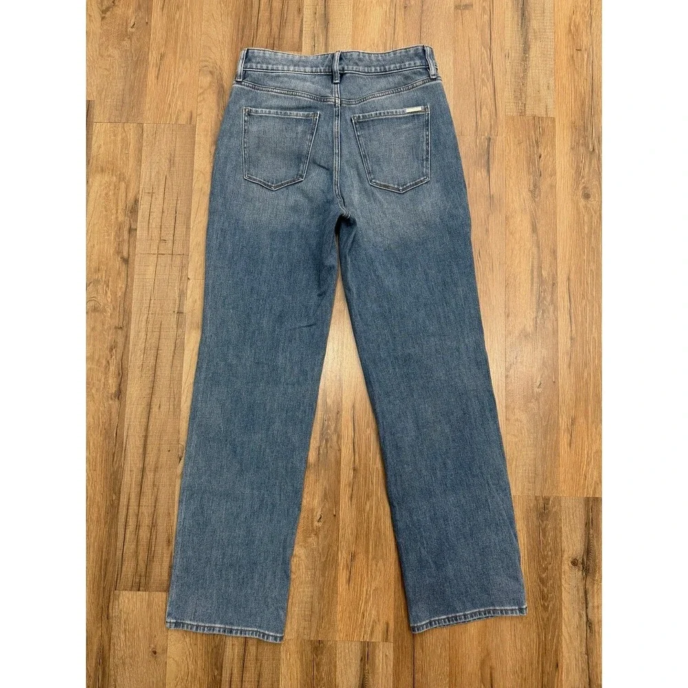 White House Black Market Jeans 6 Extra High Rise‎ Relaxed Straight Blue